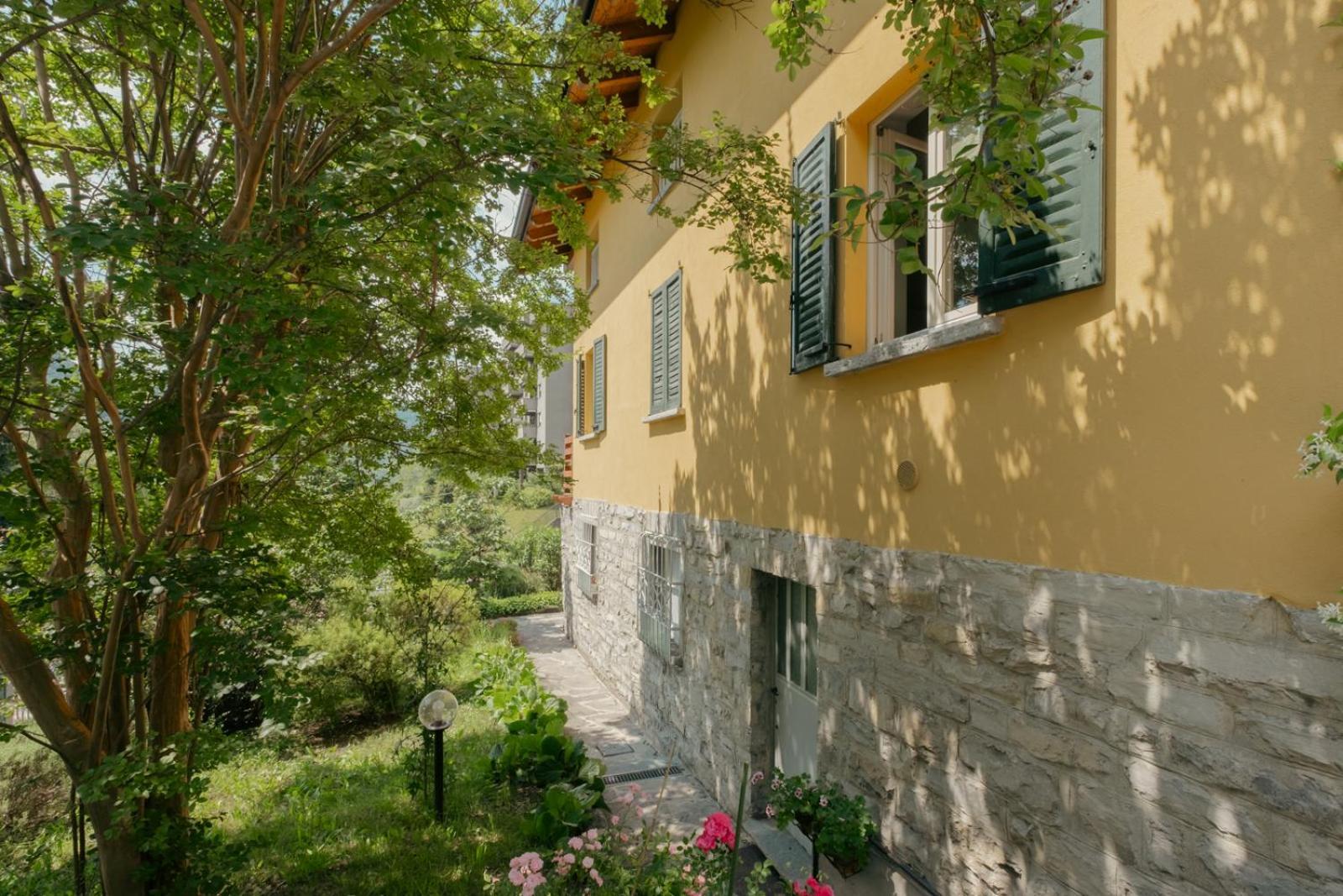 A Casa Di Maria Bed and Breakfast Como Eksteriør billede